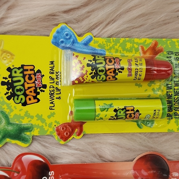 Brand New BUNDLE TASTEE BEAUTY FLAVORED LIP BALM & LIP GLOSS-2CT - Picture 4 of 4